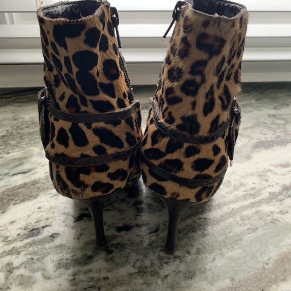 GUESS Leopard Print Pony Hair Bootie - Picture 3 of 9